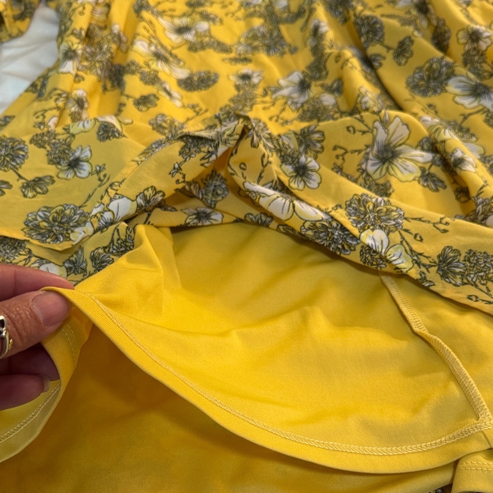 Torrid Yellow Floral Women’s Dress - Picture 11 of 11